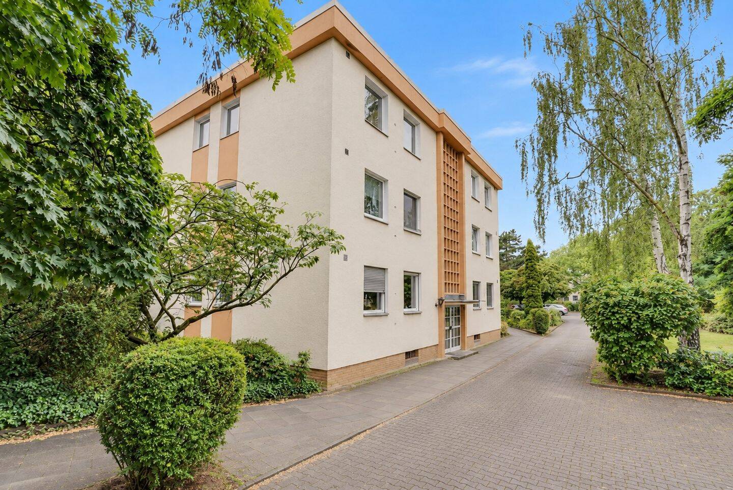 Charmante Dachgeschosswohnung mit Balkon in ruhiger Oase Berlin-Rudow, 12355 Berlin (Neukölln Kolonie Platanenblick Rudow Siedl. An der Rudower Höhe)