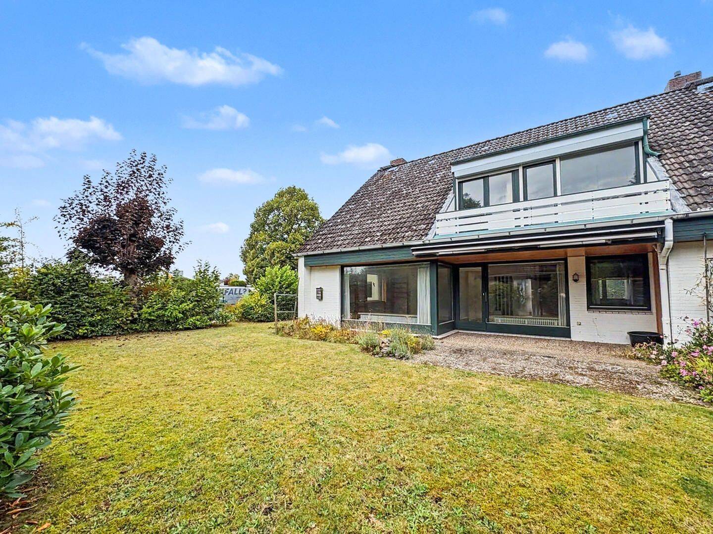 Großzügiges Reihenendhaus in Pinneberg mit 6 Zimmern und viel Platz für die ganze Familie, 25421 Pinneberg