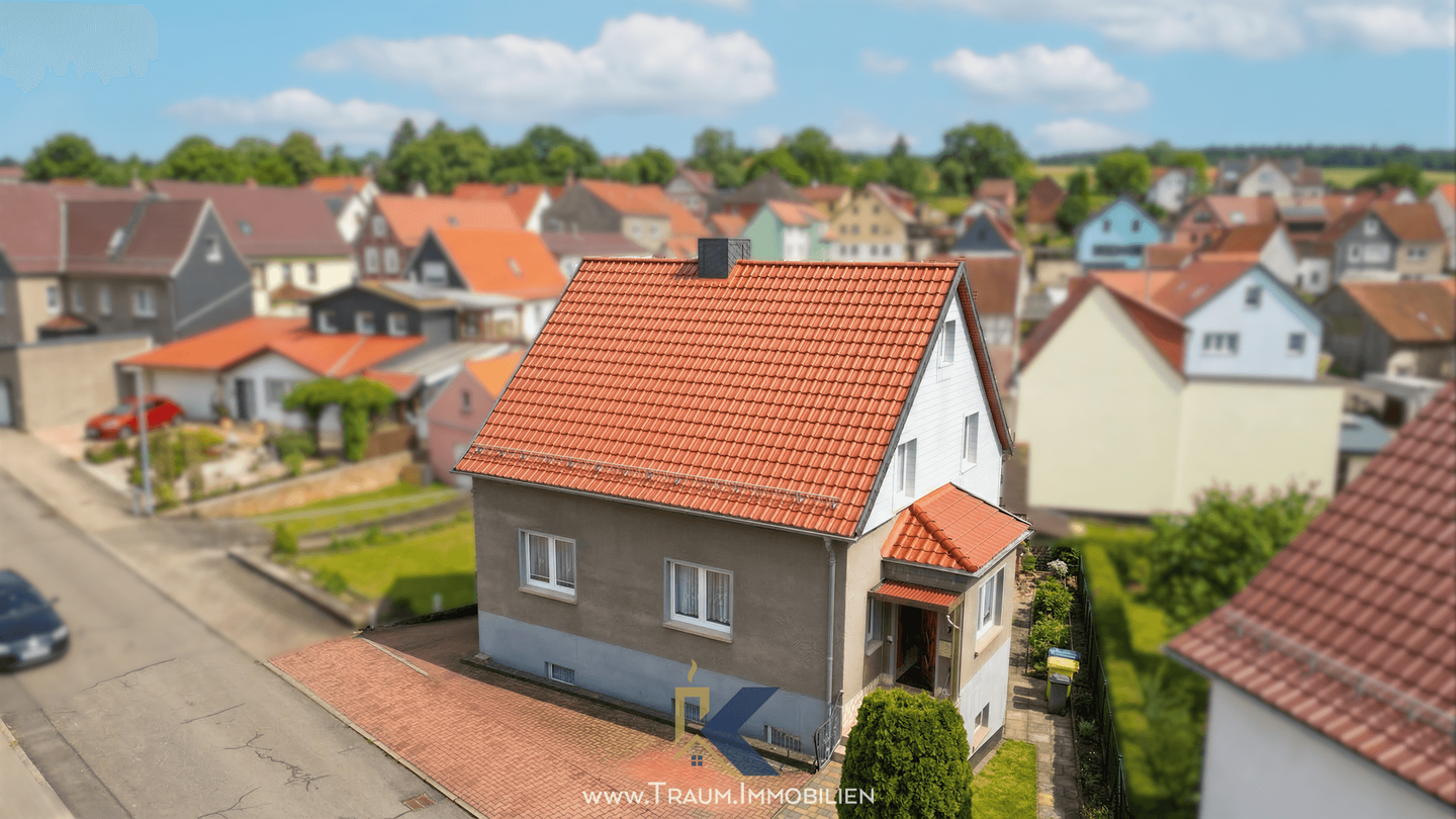 Charmantes Einfamilienhaus mit viel Platz und vielseitigen Nutzungsmöglichkeiten in Heyerode, 99988 Südeichsfeld