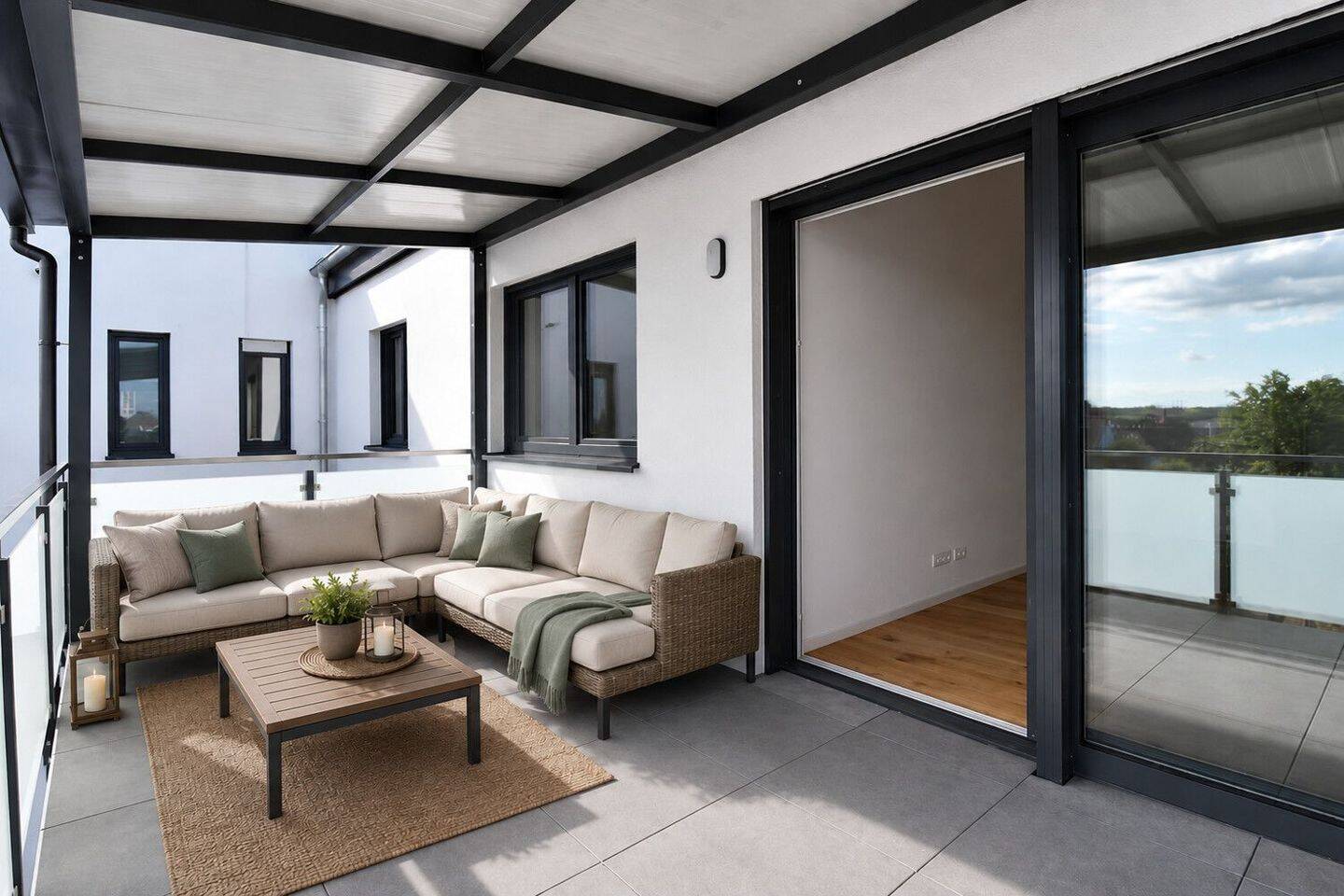 klimatisiertes Dachgeschoss mit Sichtgebälk, großem Balkon und Aufzug, 67117 Limburgerhof