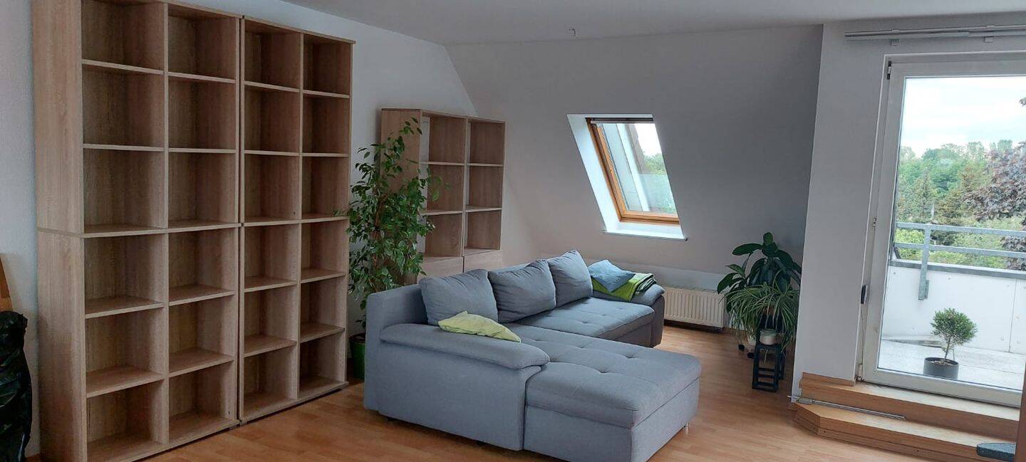 Schöne, Helle 3 Zimmer Wohnung auf 2 Etagen mit Balkon, 23701 Eutin