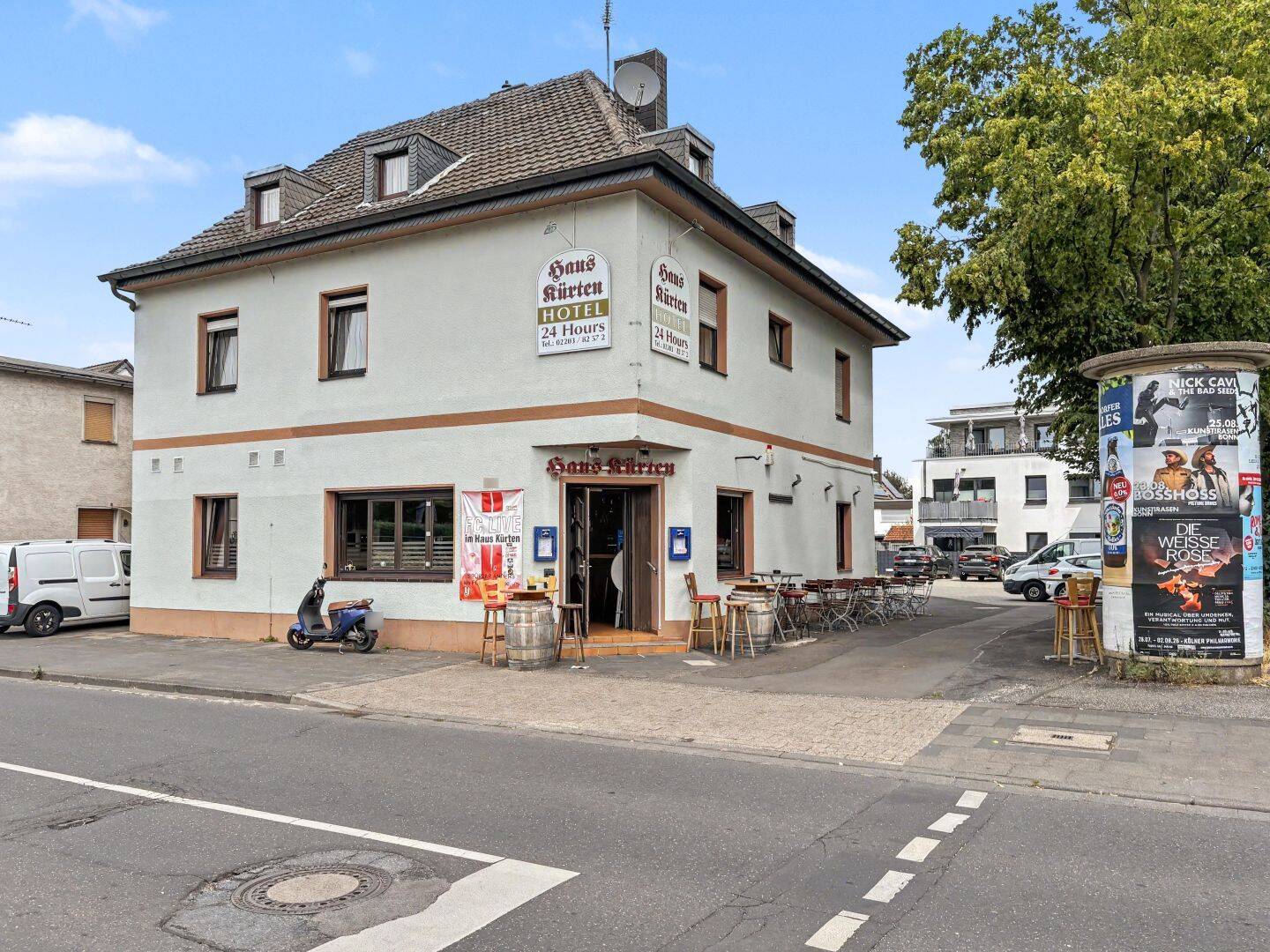 Traditionsreiche Gaststätte mit Fremdenzimmern in Bestlage von Köln-Zündorf, 51143 Köln (Porz Langel Zündorf)