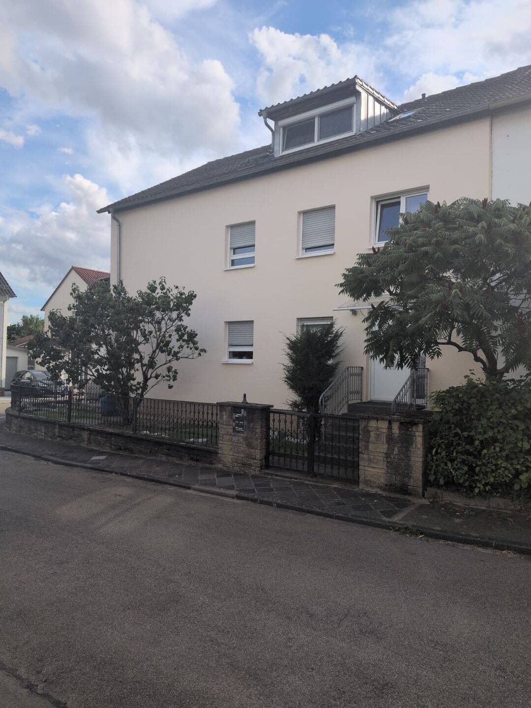 frisch renovierte, großzügige 3-Zimmer-Wohnung in Speyer Süd mit Tageslichtbad, 67346 Speyer (Angelhof I und II Speyer)