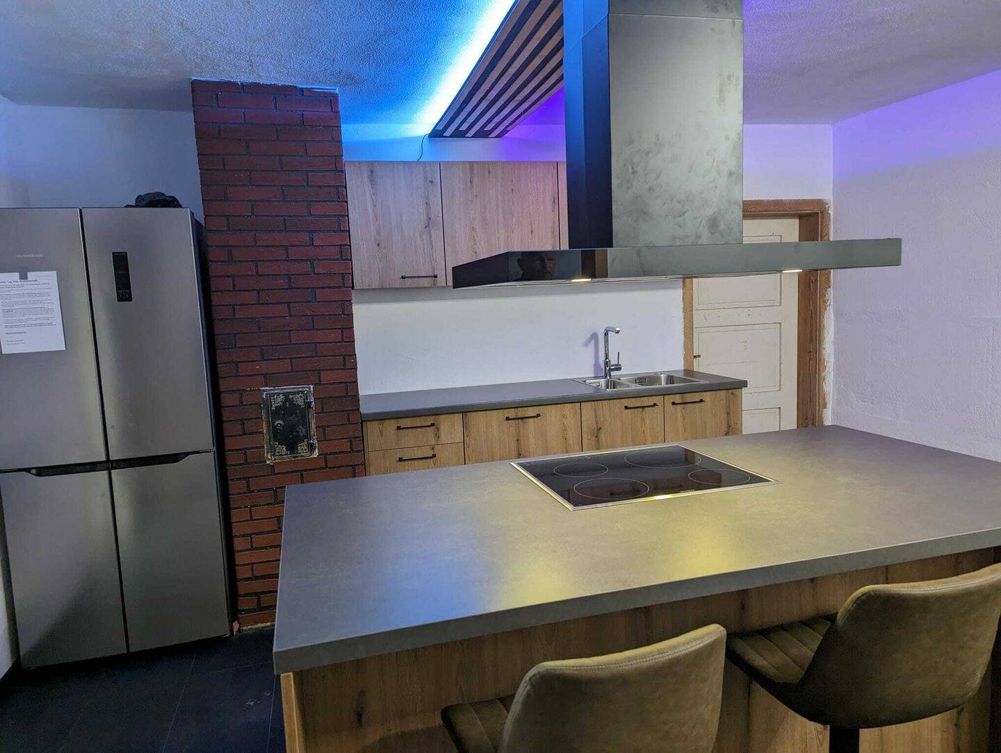 Einfamilienhaus mit viel Entwicklungspotenzial in angenehmer Wohnlage, 86570 Inchenhofen