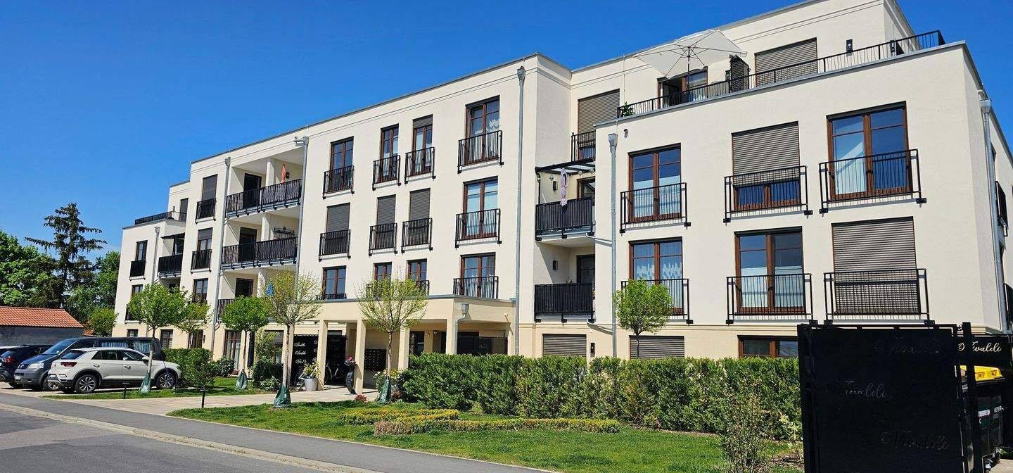Seniorengerechte Etagenwohnung mit Balkon 2 Zimmer (ab 55 Jahre), 97353 Wiesentheid
