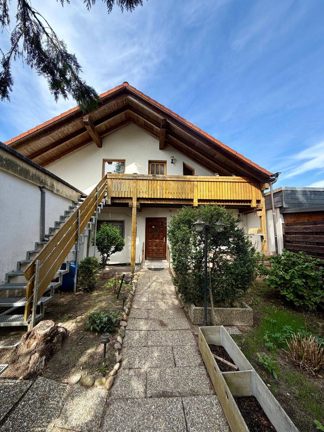 Wohnhaus mit attraktiver Ausbaureserve in Hemhofen-Zeckern, 91334 Hemhofen