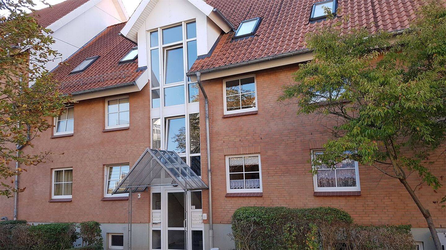 Sehr schöne 4-Raumwohnung in Grünen mit Balkon in Gerstungen zu Vermieten., 99834 Gerstungen