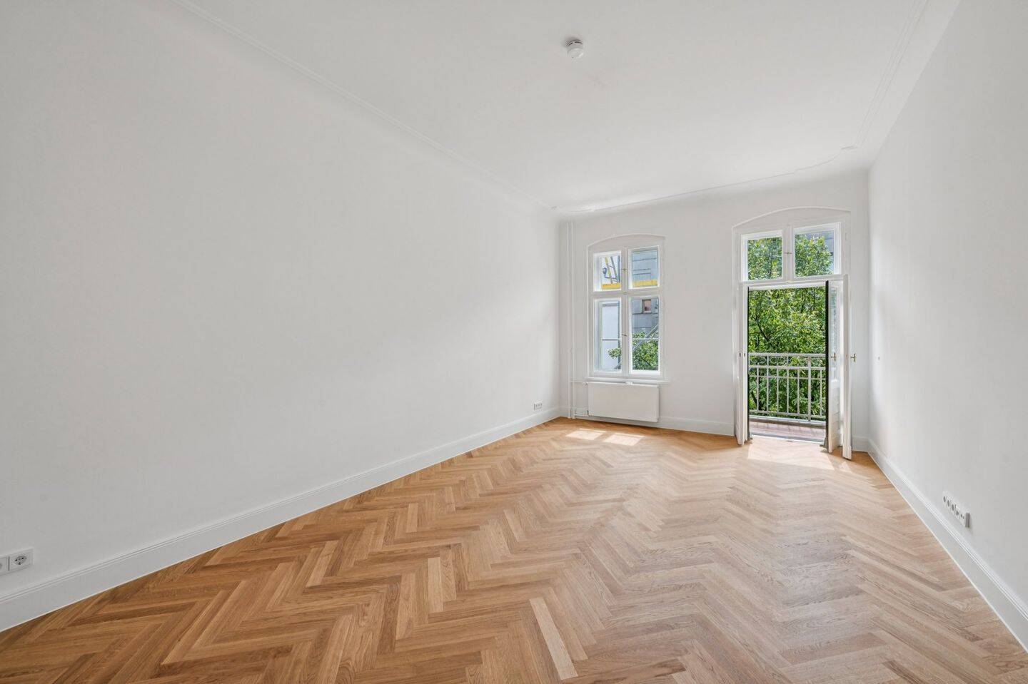 Samariterkiez, Friedrichshain: Sanierte 2-Zimmer-Altbauwohnung mit Süd-Balkon & Aufzug, 10247 Berlin (Friedrichshain-Kreuzberg Friedrichshain Prenzlauer Berg)