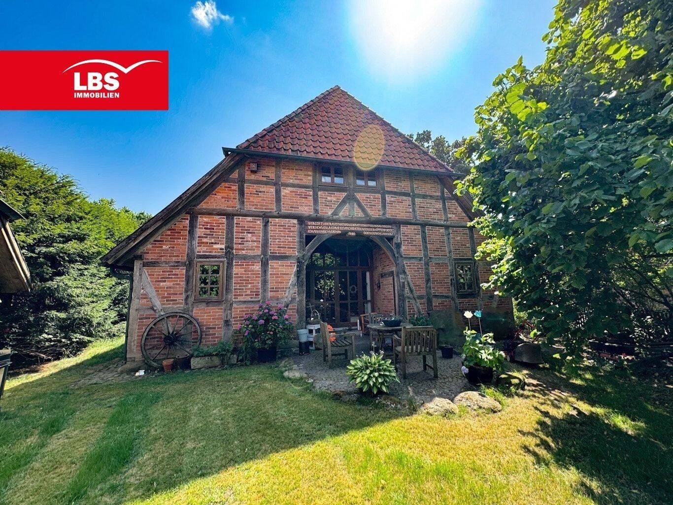 Sanierte, historische Hofanlage mit großem Ein- bis Zweifamilienhaus, 31535 Neustadt am Rübenberge