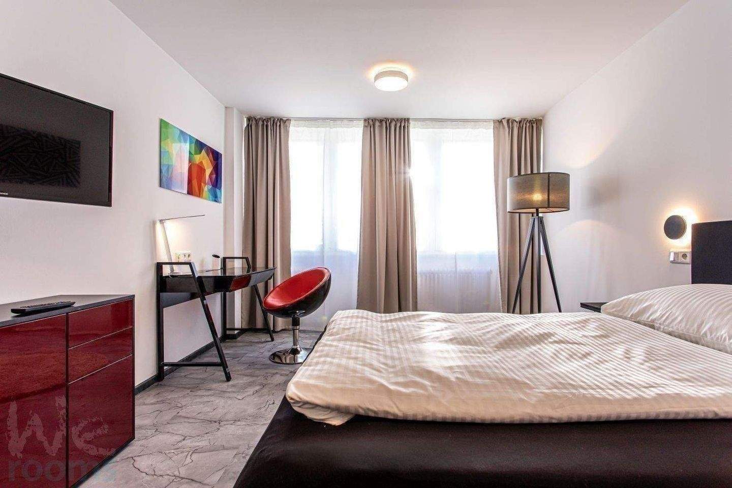 Ab Sofort – modern möbliertes Zimmer 6er WG – mitten im Bahnhofsviertel, 60329 Frankfurt am Main (Bahnhofsviertel Gallus Gutleutviertel Innenstadt)