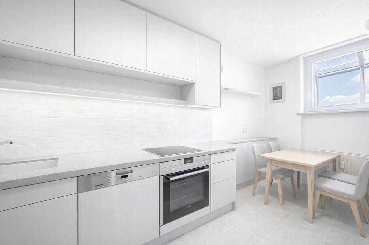 Außergewöhnliche Maisonettewohnung mit Haus-im-Haus-Charakter – ca. 150 m² Nutzfläche auf 3 Ebenen, 80939 München (Milbertshofen-Am Hart Schwabing-Freimann)