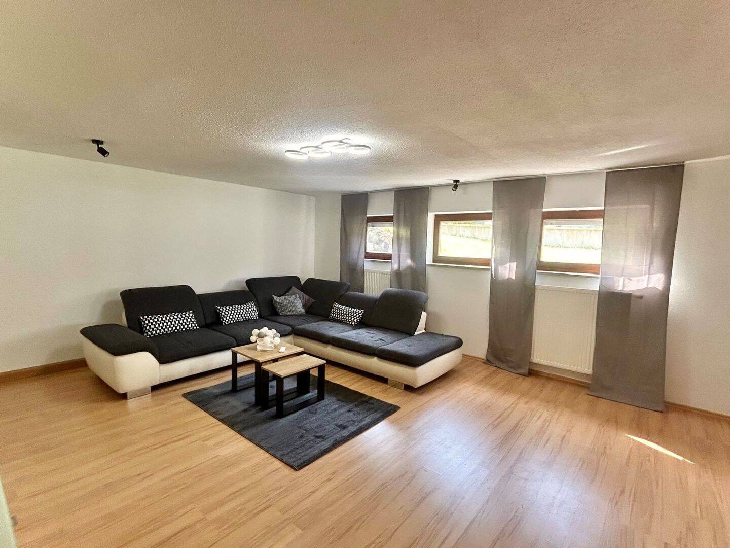 Frisch renoviert und möbliert – 2-Zi. Wohnung Nähe Weisendorf, 91315 Höchstadt a.d. Aisch