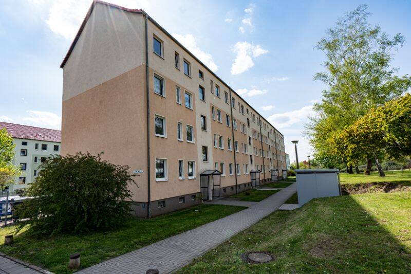 Sportler aufgepasst! Tolle 3-Zimmer-Wohnung mit Balkon im 2. OG, 6449 Aschersleben