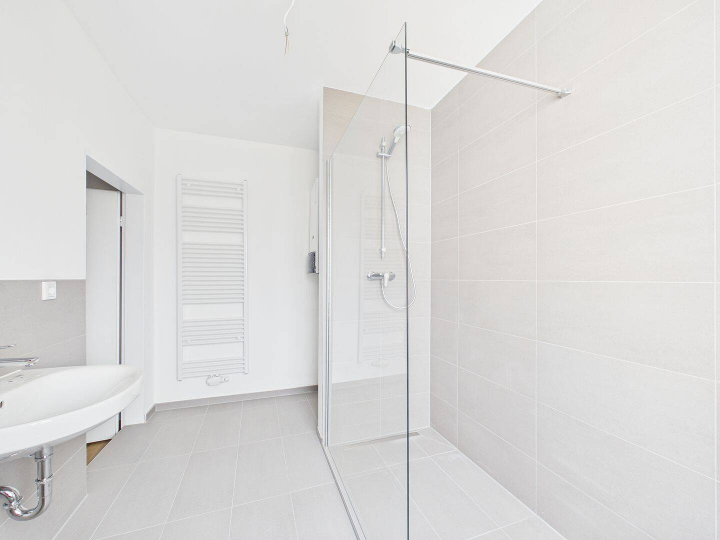 Erstbezug n. Sanierung! Traumhafte 3 Zimmer Wohnung auf 75m² in Nürnberg mit Bad neu uvm.!, 90441 Nürnberg (Gibitzenhof Sandreuth Schweinau Werderau)
