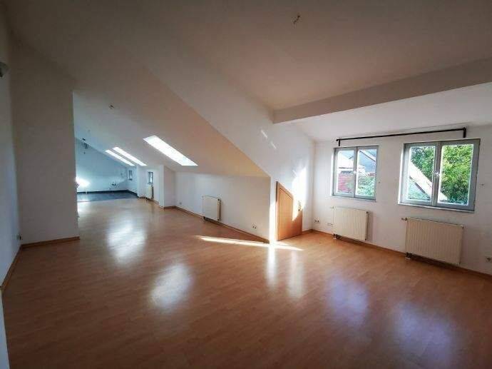 OFFENE SCHÖNE WOHNUNG IN BESTER LAGE IN ST.INGBERT FREI 01.12., 66386 St. Ingbert (Sankt Ingbert)