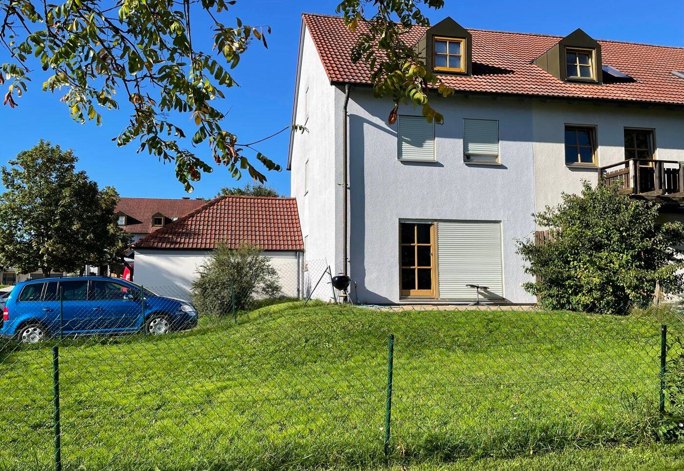 Günstiges Familienglück! Reiheneckhaus mit neuer Heizung in Velburg, 92355 Velburg