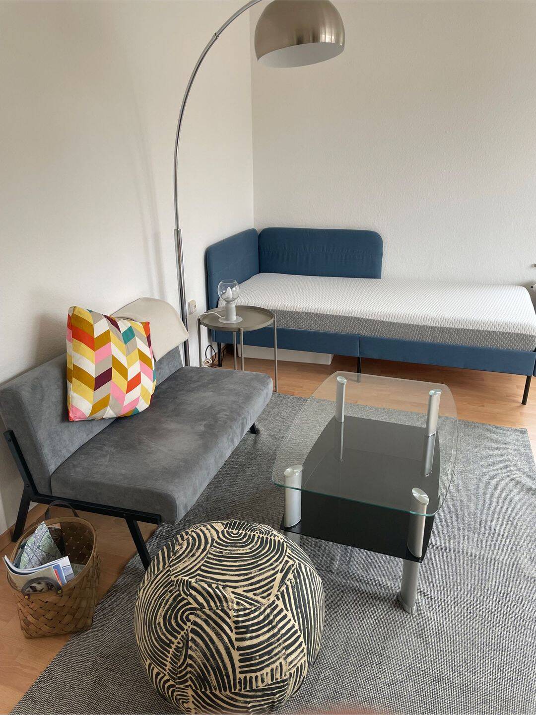 Helle, möblierte 1 Zimmerwohnung , Bad, Küche, 26384 Wilhelmshaven (Heppens Heppenser Groden Innenhafen Innenstadt Neuende)