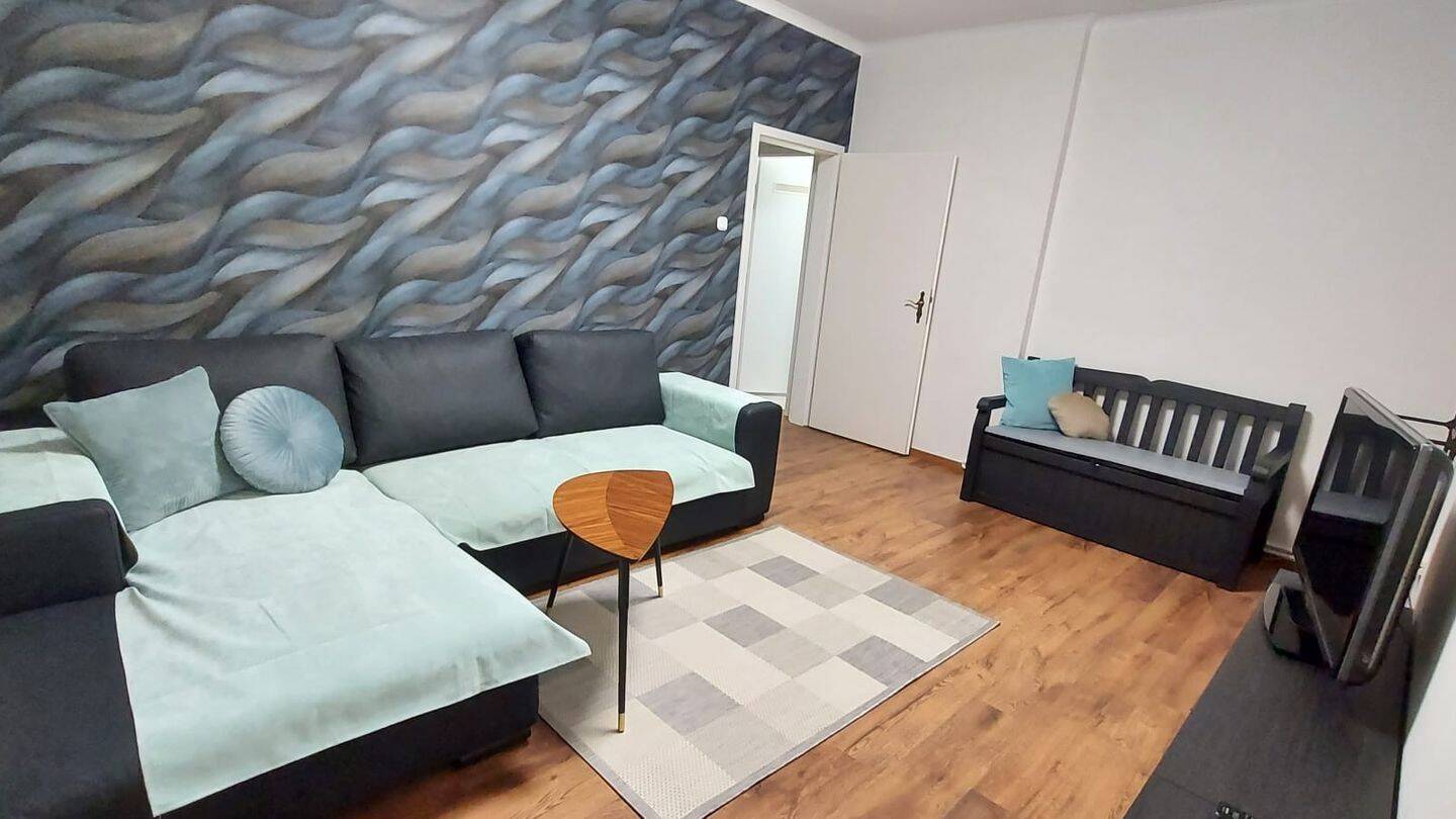 Gemütliche voll eingerichtete 2,5-Zimmer Dachgeschosswohnung, 26382 Wilhelmshaven (Bant Heppens Innenhafen Innenstadt Siebethsburg)