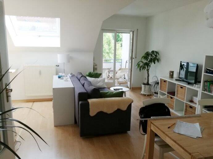 Gemütliche 2-Zimmer-Dachgeschosswohnung in ruhiger Wohnanlage, 84503 Altötting