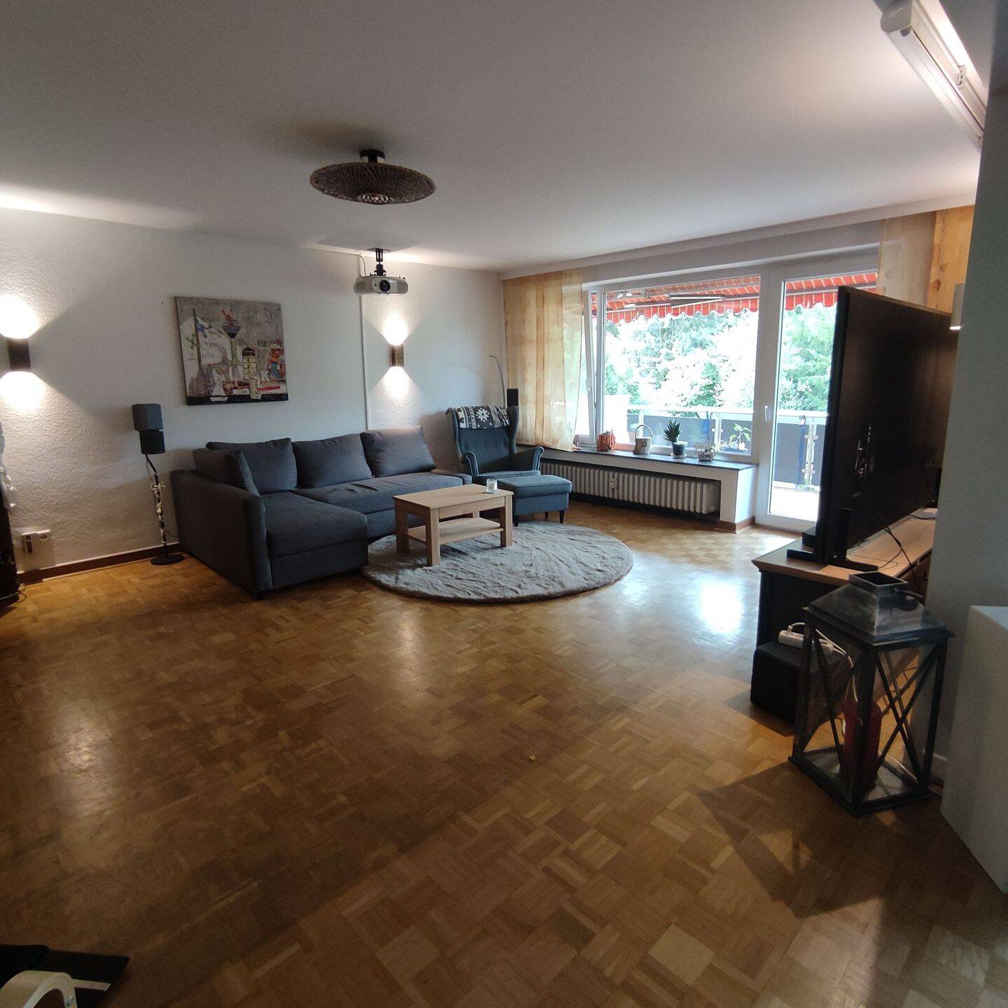 Großflächige, repräsentative 5 Zi.-City- Wohnung mit 2 Balkonen, 40721 Hilden (Unterbach)