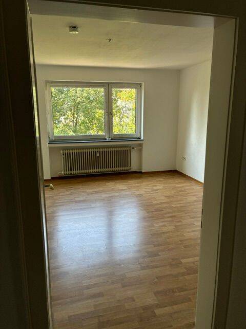 Freundliche, zentrale Wohnung (3-Zimmer,Küche,Bad) mit Balkon im Vorderen Westen, 34119 Kassel (Mitte West)