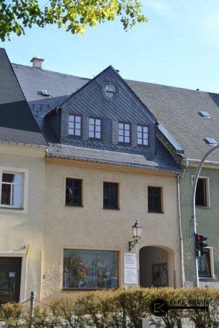 Großzügige Maisonettewohnung mit 5 Zimmern, Balkon & Garten – zentral in Schlettau, 9487 Schlettau