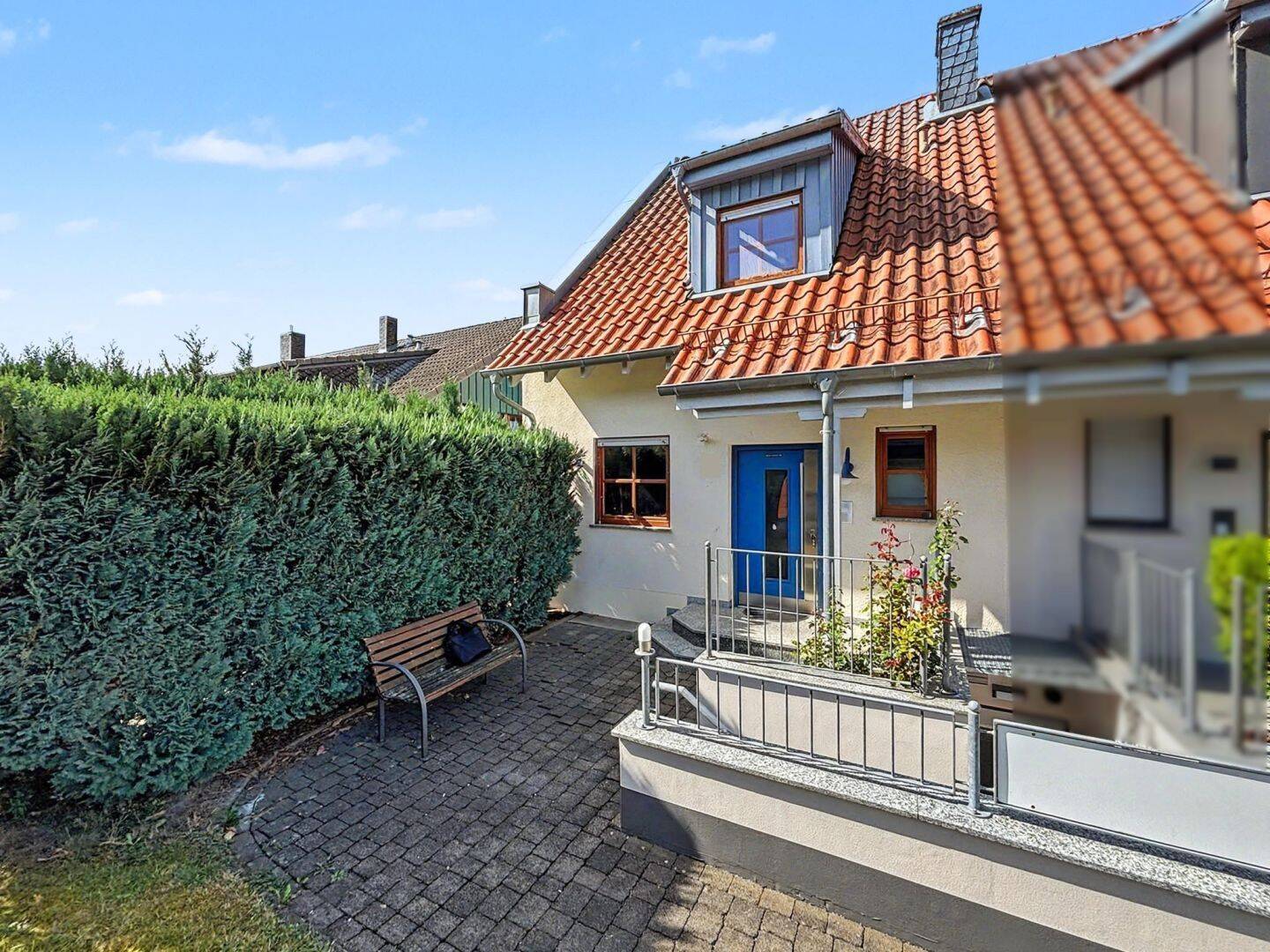 Talau: Gepflegtes Reihenendhaus mit Galerie, Garten, Garage und Carport, 36157 Ebersburg
