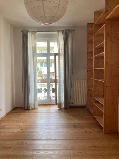 Altbauwohnung mit Südbalkon und Garage in der Südstadt, 90459 Nürnberg