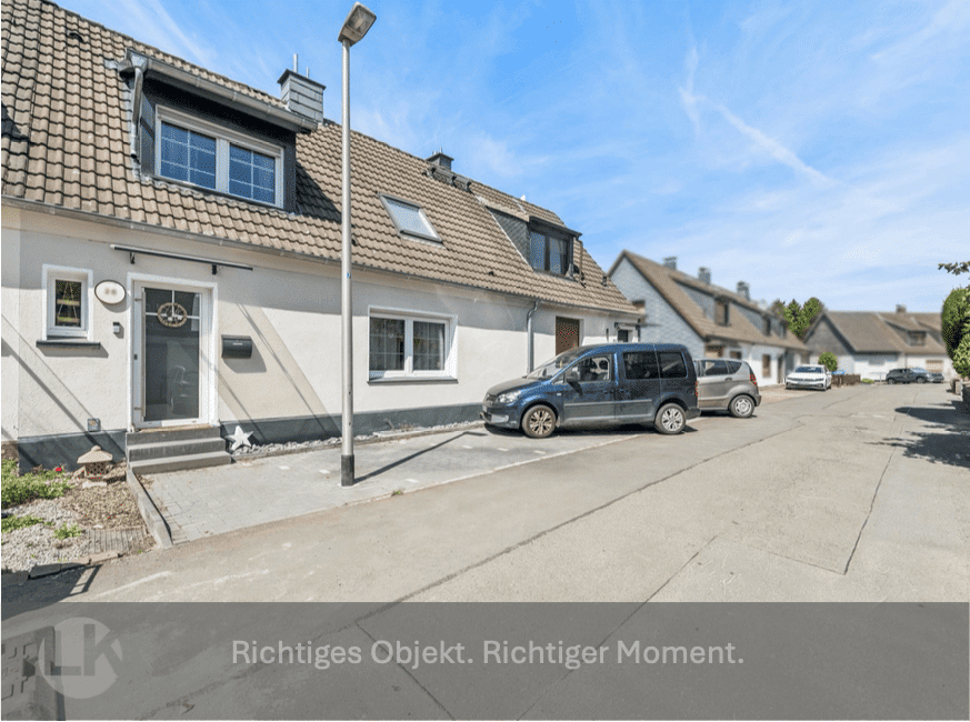 Wohlfühloase mit Traumaussicht! Modernisiertes Reihenmittelhaus in bevorzugter Lage von Bommern!, 58452 Witten