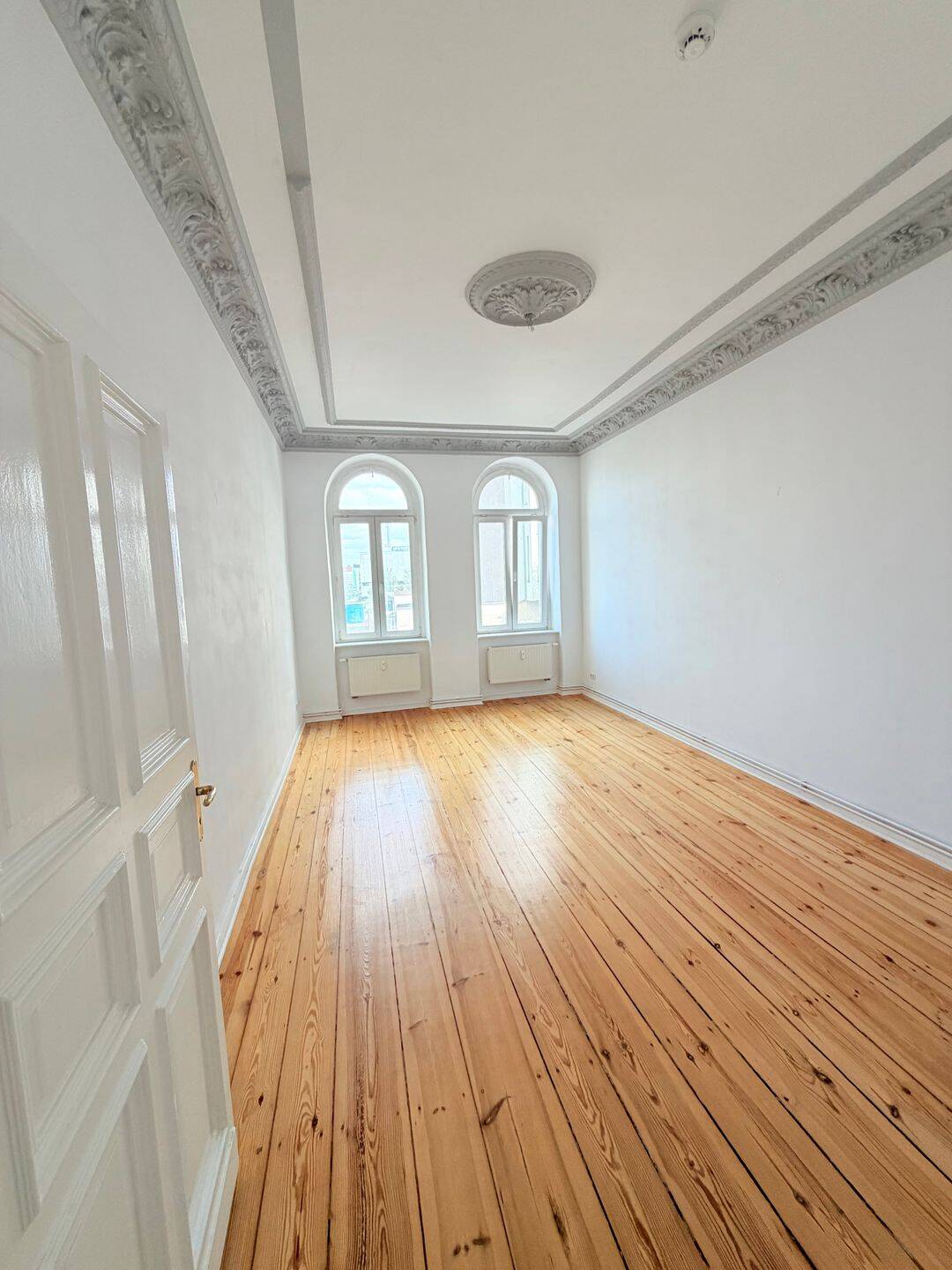Stilvoller Altbauklassiker mit Stuckdecken in begehrter Lage von Berlin-Mitte, 10115 Berlin (Mitte Wedding)