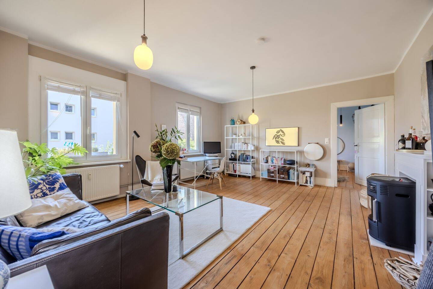 Wie im eigenen Haus: 115 m² Maisonette mit idyllischem Innenhof in zentraler Lage von Höchst, 65929 Frankfurt am Main (Höchst Schwanheim Unterliederbach)