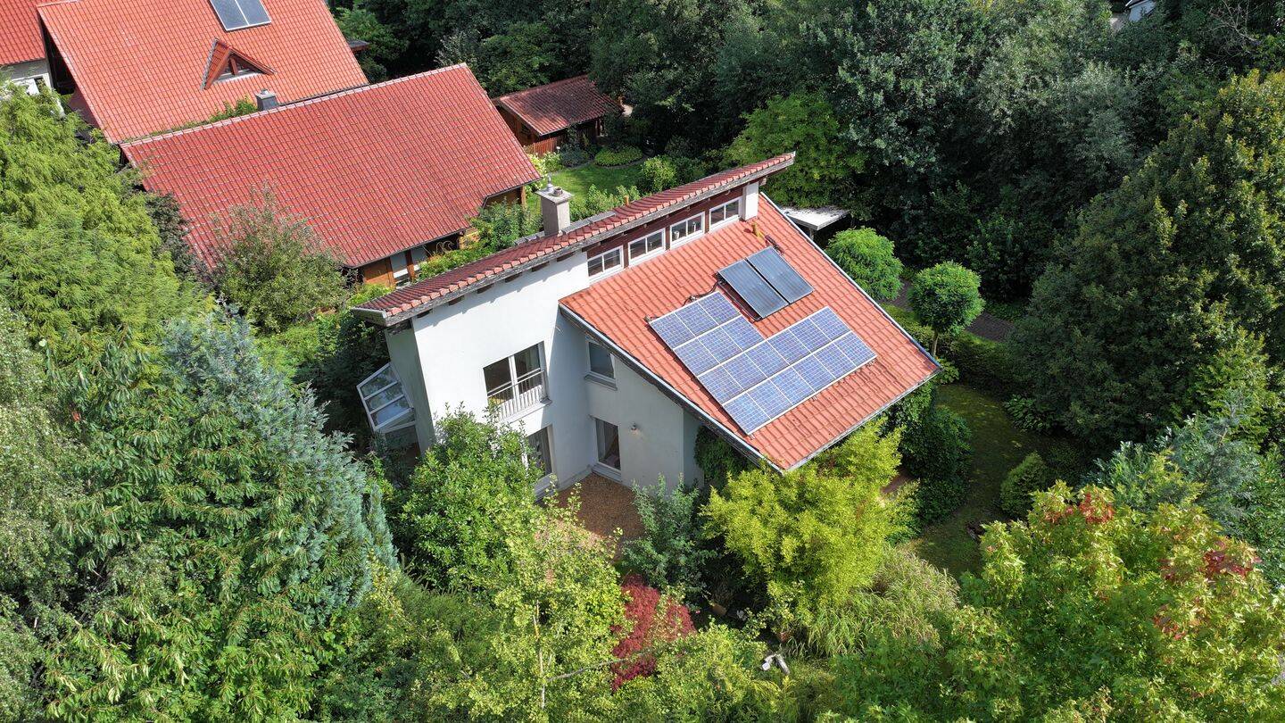Bj. 1997: Architektenhaus mit eigenem Wald…, 32257 Bünde