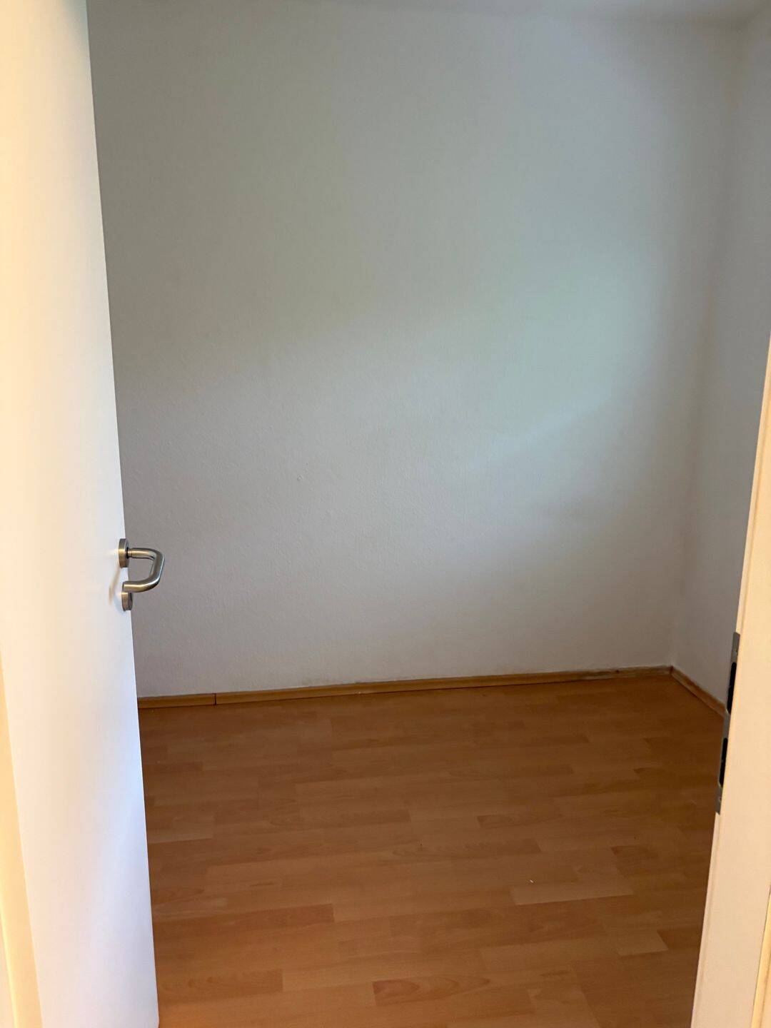 Moderne 2-Zimmer-Wohnung in Vollrenoviertem Zustand in Hannover Ricklingen, 30459 Hannover