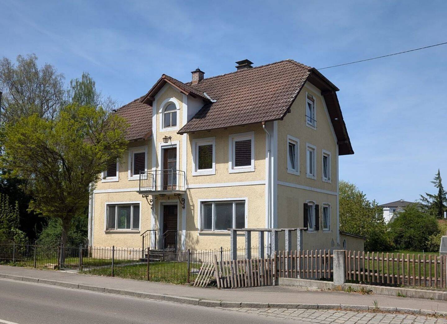 Handwerker aufgepasst: Eigenheim mit Potenzial zum Fertigstellen, 87727 Babenhausen