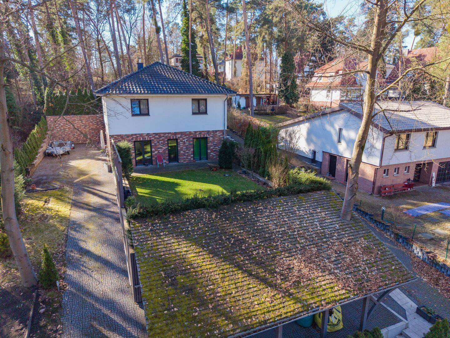 Exklusive Wohneinheit im hochwertigen Steinhaus – großzügiges Wohnen in Hanglage, 15834 Rangsdorf