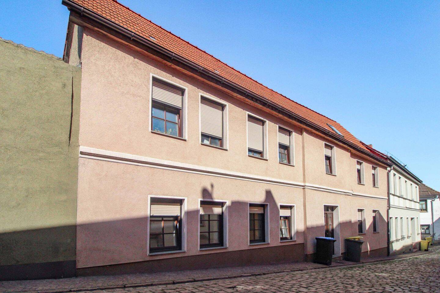 Großzügiges EFH mit Einliegerwohnung und Wintergarten im historischen Altstadtbereich, 6193 Wettin-Löbejün