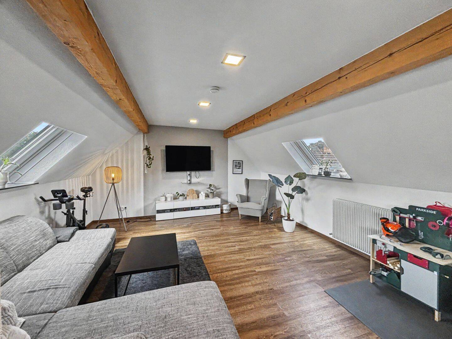 5-Zimmer-Wohnung mit Büro im Dachgeschoss in Marktheidenfeld, 97828 Marktheidenfeld