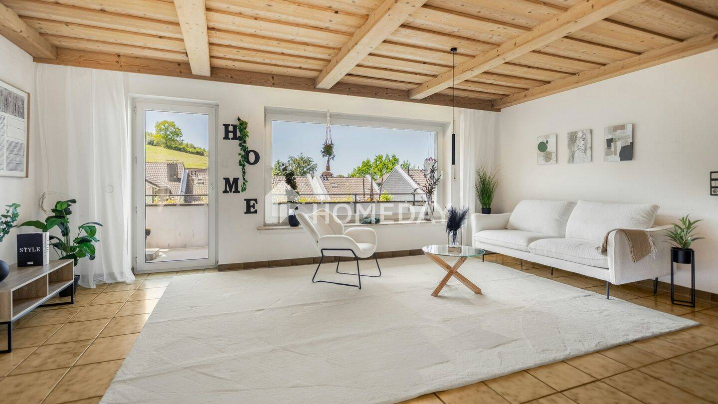 Großzügiges Wohnhaus mit separatem Zugang zur Einliegerwohnung und Garten, 59872 Meschede