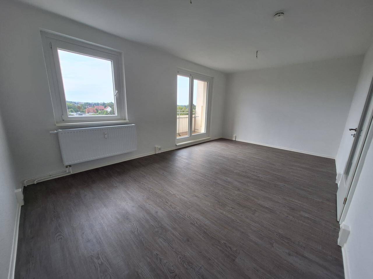 **2 Räume, Balkon und traumhafter Grünblick**, 39128 Magdeburg