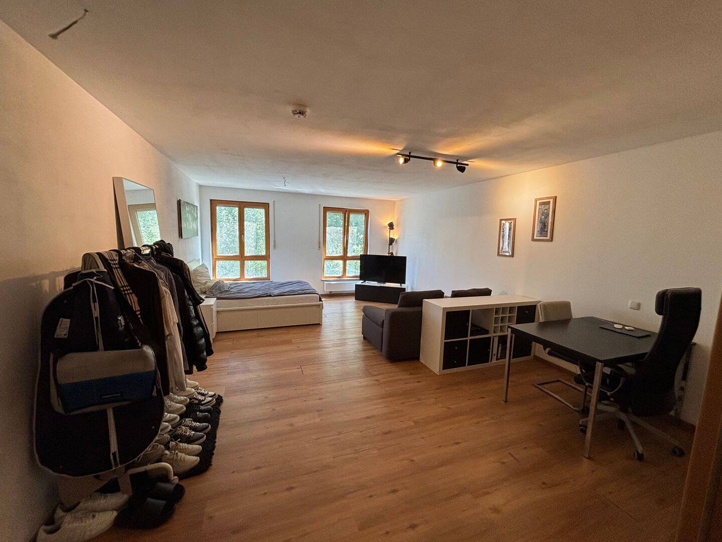 Helle, geräumige 1-Zimmerwohnung direkt auf der Jahninsel, 93059 Regensburg