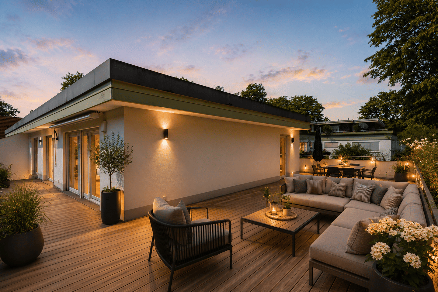 Rarität in Pullach – außergewöhnliche Penthouse Wohnung mit großer Dachterrasse, 81479 München (Thalk. Obersendl.-Forsten-Fürstenr.-Solln)