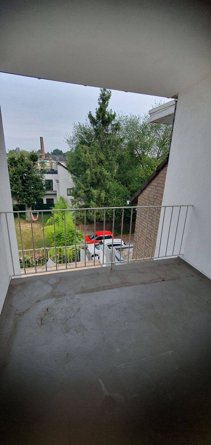 *** 2-Zimmer-Wohnung mit überdachtem Balkon ***, 41464 Neuss