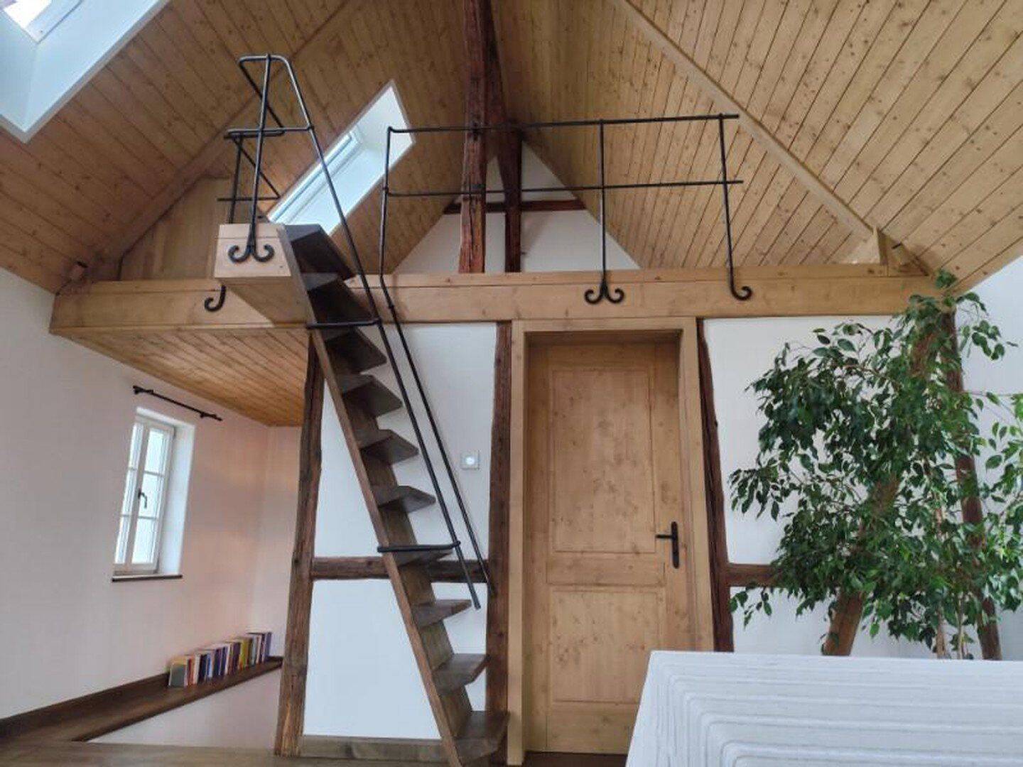 Ein Zuhause mit Charakter – Fachwerk, Lehm & Sonnenuntergänge, 1328 Dresden