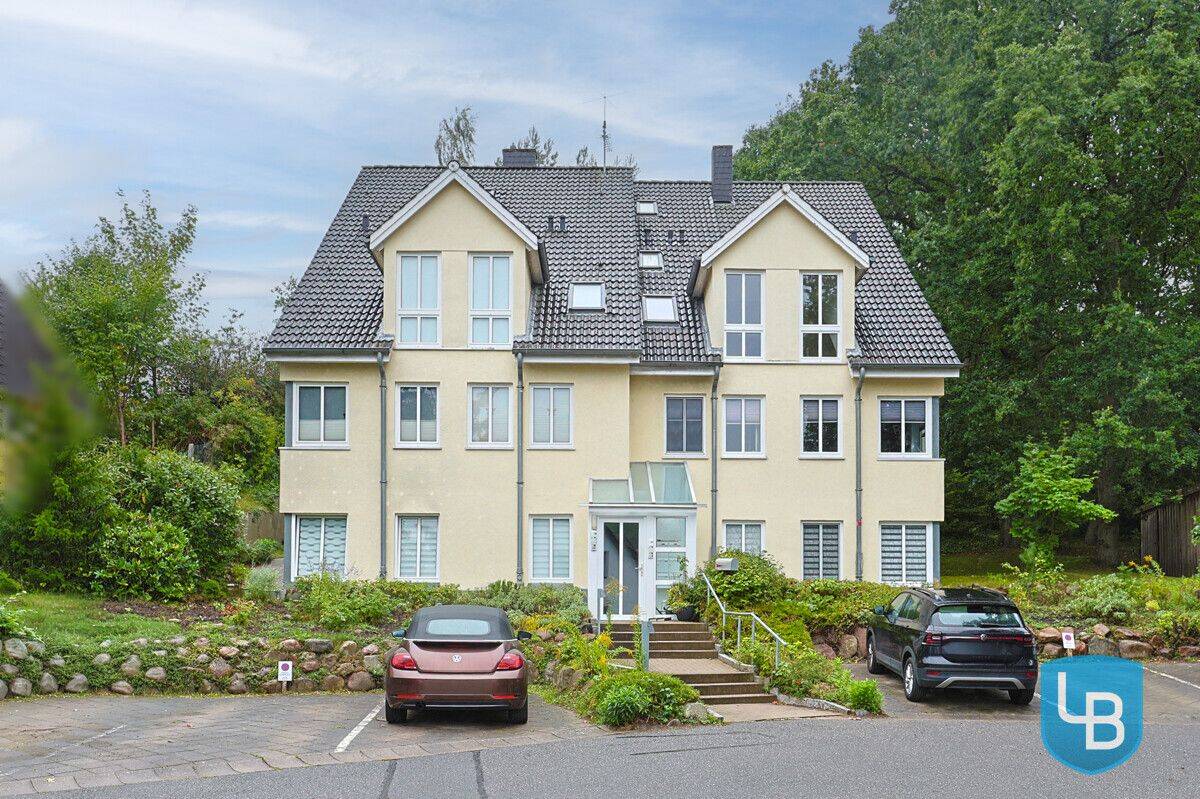 Wohnen auf drei Ebenen – helle Split-Level-Wohnung mit Balkon, 24306 Bösdorf