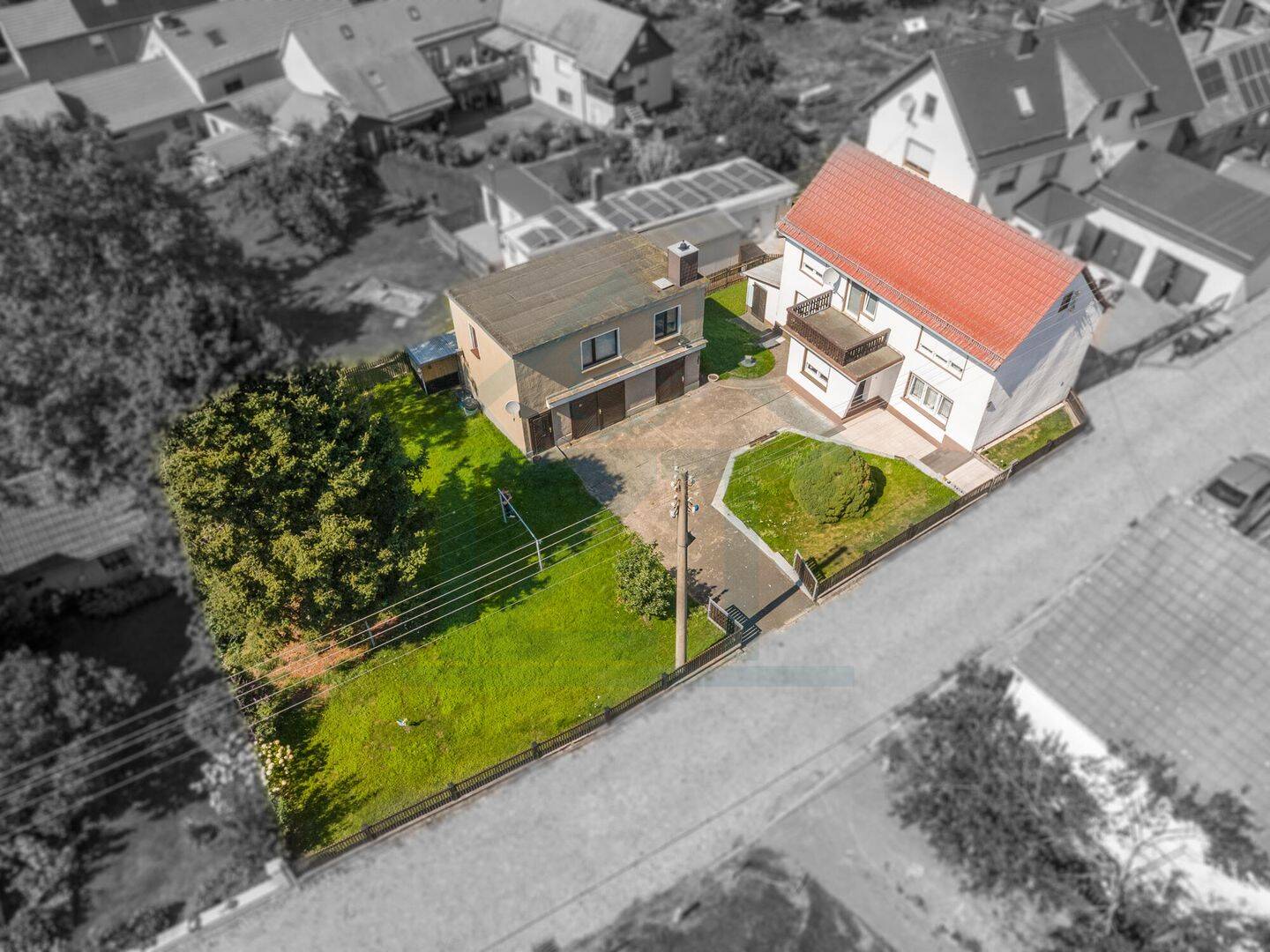 RESERVIERT: Viel Platz für Ihre Ideen: EFH mit Gäste-Bereich & Werkstatt bei Stadtroda, 7646 Stadtroda (Bollberg)