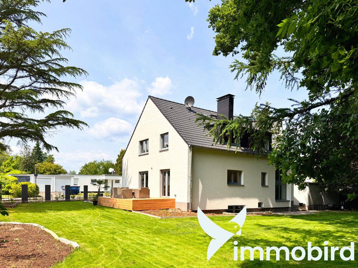 **Exklusives freistehendes Einfamilienhaus im Dortmunder Süden mit schönem Garten / Provisionsfrei**