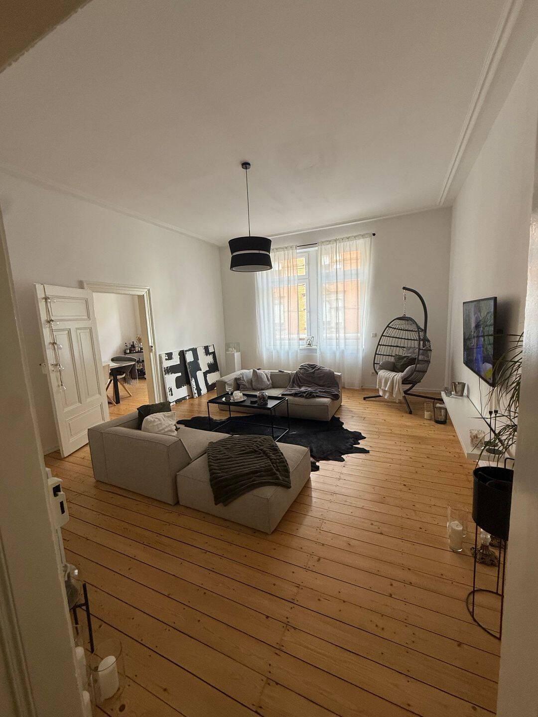 Schöne & helle 4 ZKB Altbauwohnung in 66121 Saarbrücken zu vermieten, 66121 Saarbrücken