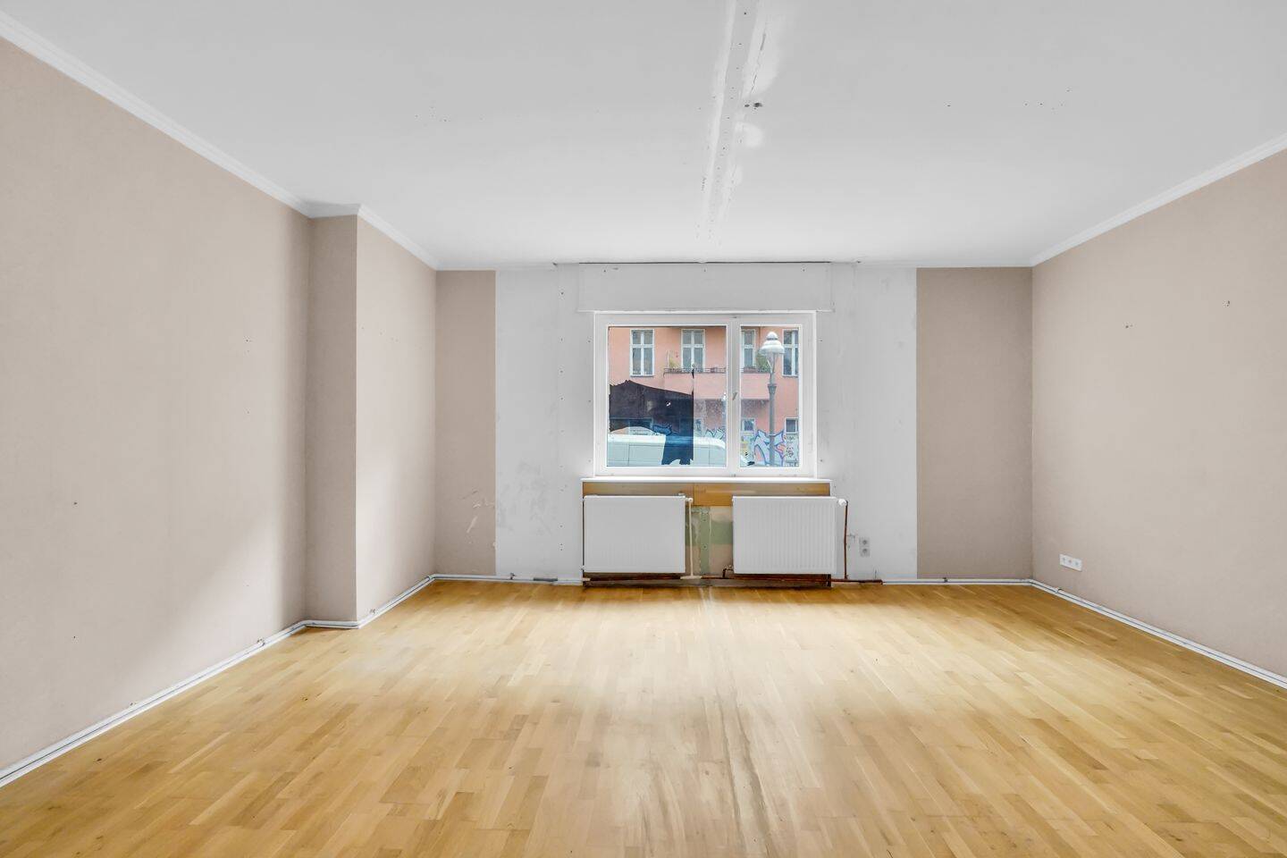 Wohnkomfort im Hochparterre – helle Wohnung mit Einbauküche, 10551 Berlin (Mitte Moabit)