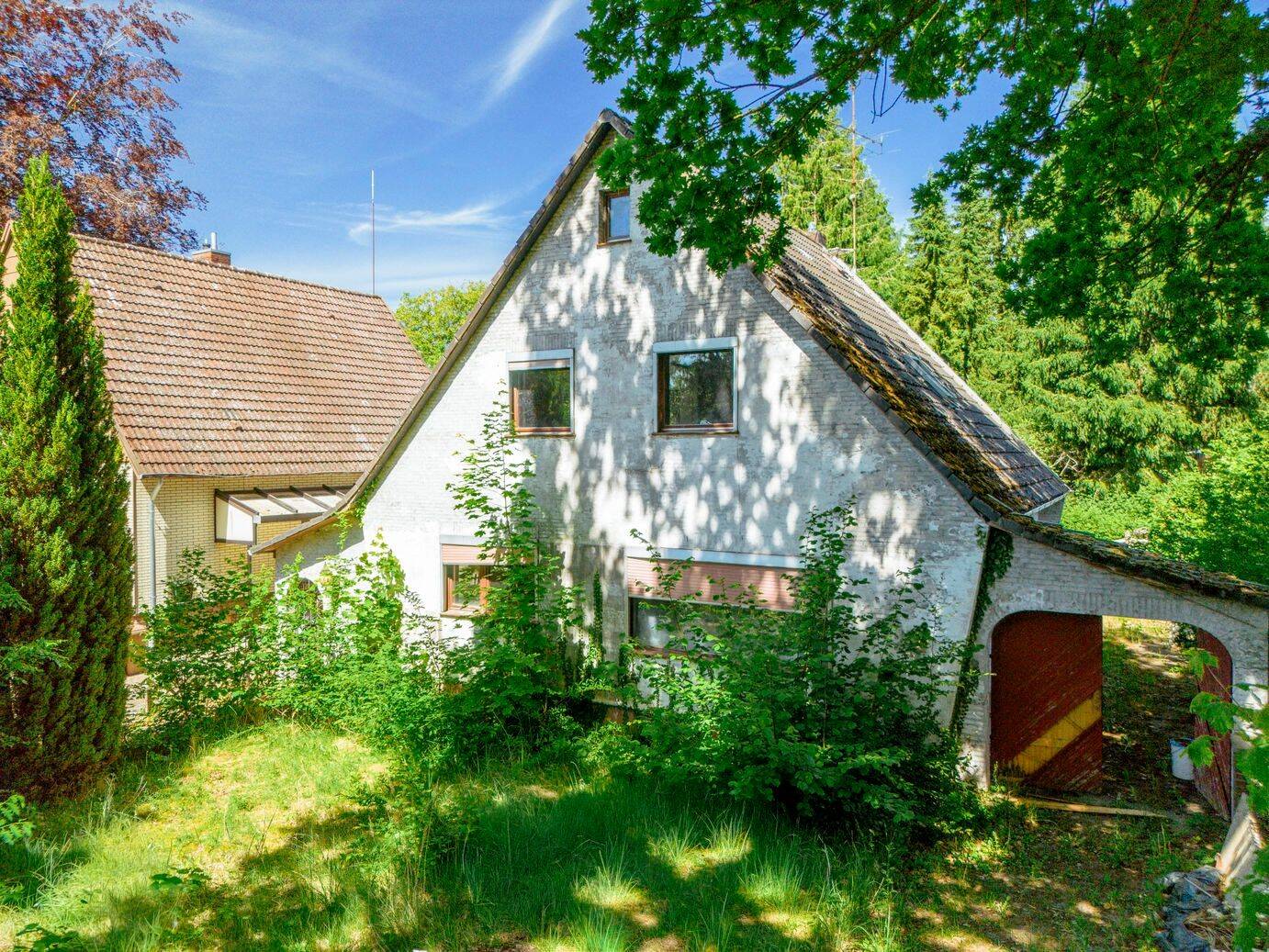 Lübeck-Siems | Sanierungsobjekt auf 1.095 m² Erbbaurechtsgrundstück, 23569 Lübeck (Kücknitz Travemünde)