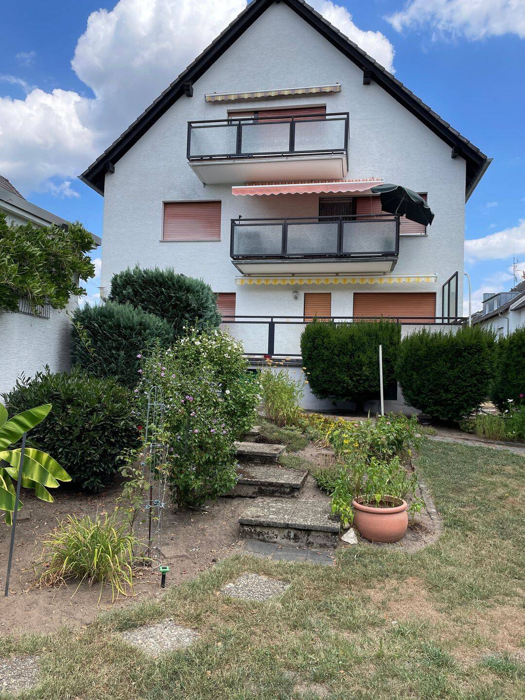 3,5 ZW mit Südterrasse, Gartenbereich und Garage in Rodgau -Dudenhofen zu vermieten !, 63110 Rodgau